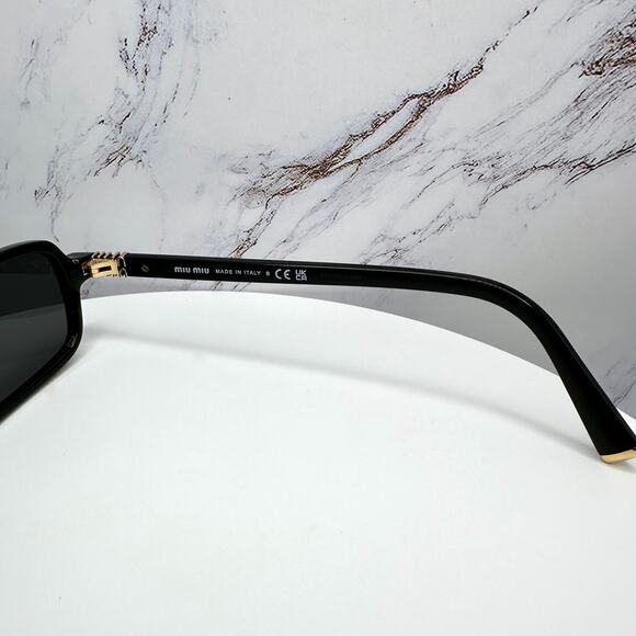 MIU MIU Sunglasses New Black Square Rectangle Acetate Gold Metal Logo Authentic - Picture 5 of 16